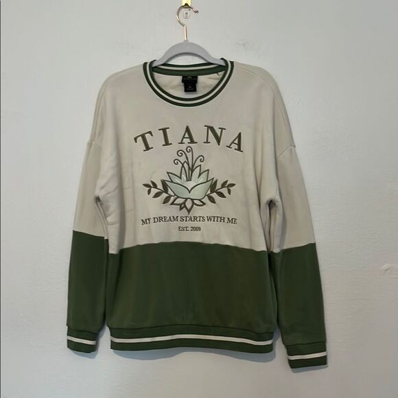 Disney vintage Tiana Green and Cream Crewneck Sweater - Picture 1 of 5